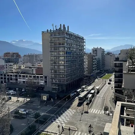 Champon - Lumineux 2 Avec Garage Prive - Tram A 1 Min * Grenoble