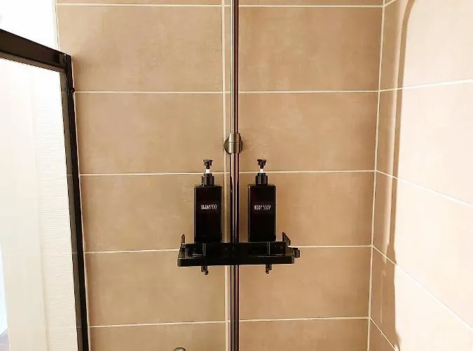 Champon - Lumineux 2 Avec Garage Prive - Tram A 1 Min Апартаменти *