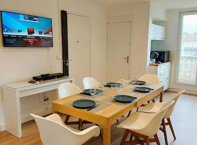 Champon - Lumineux 2 Avec Garage Privé - Tram à 1 Min * Grenoble